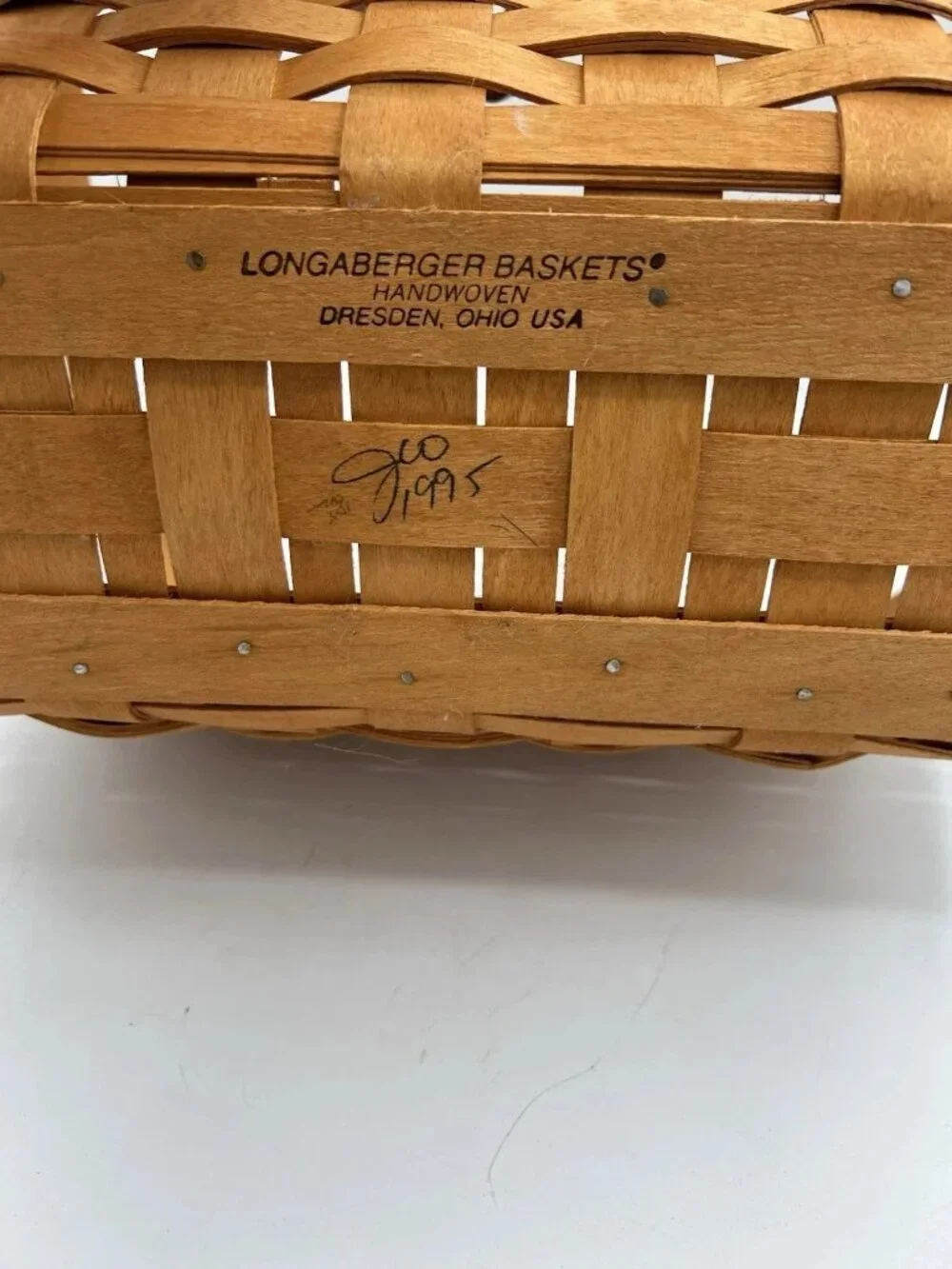 Longaberger 1995 Medium Chore Basket – Handwoven Maple–Classic Utility Basket